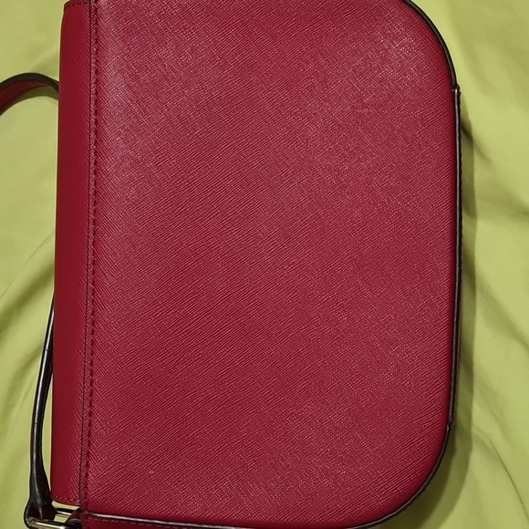 Kate Spade Crossbody - Picture 5 of 8